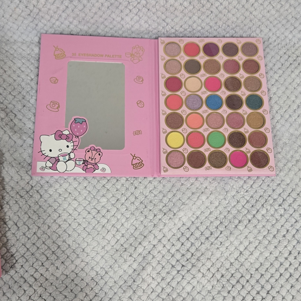 Hello Kitty 35 Colors Eyeshadow Palette- Pink And Whitte